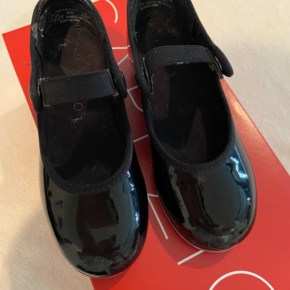 EUC Toddler Girls Tap Shoes
